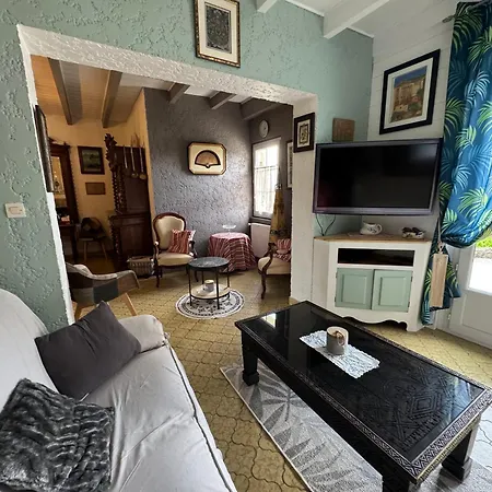 Сasa de vacaciones Maison De Charme Grézillac